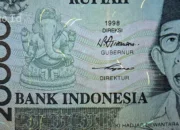 Cara Memanfaatkan Sinar Ultraviolet untuk Memeriksa Benang Pengaman Uang Kuno 20.000 Rupiah 1998